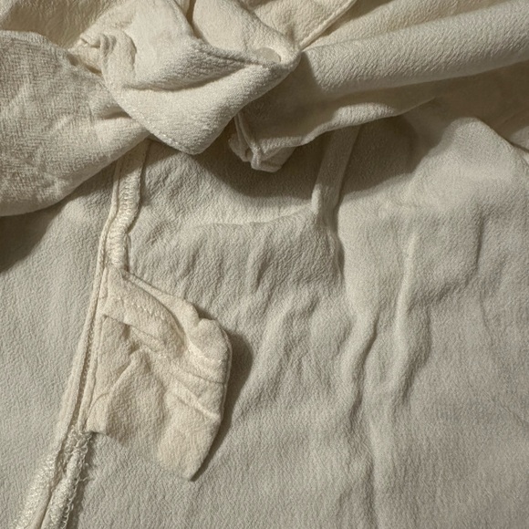 Cream, Semi-Sheer Flowy Old Navy Dressy Button Front Blouse, Size XL, Never Worn - Picture 3 of 7